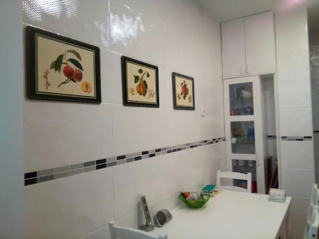 Las Golondrinas Habitacion En Piso Centrico Para Una O Dos Personas Zaragoza Exterior photo
